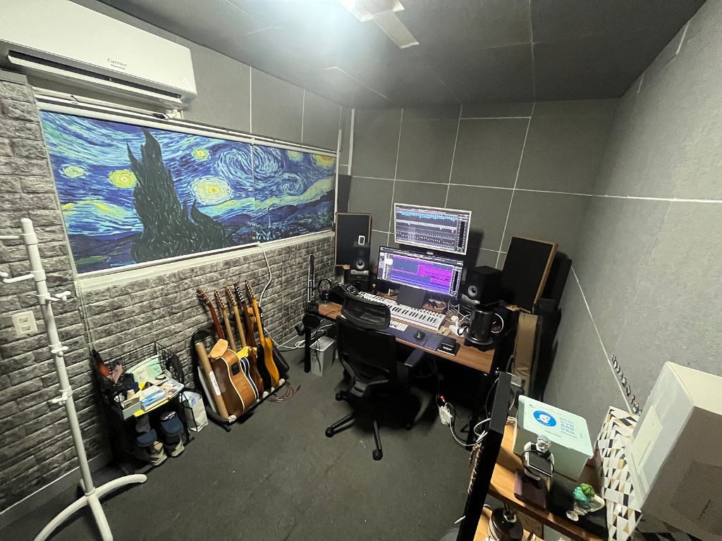 Studio image 5