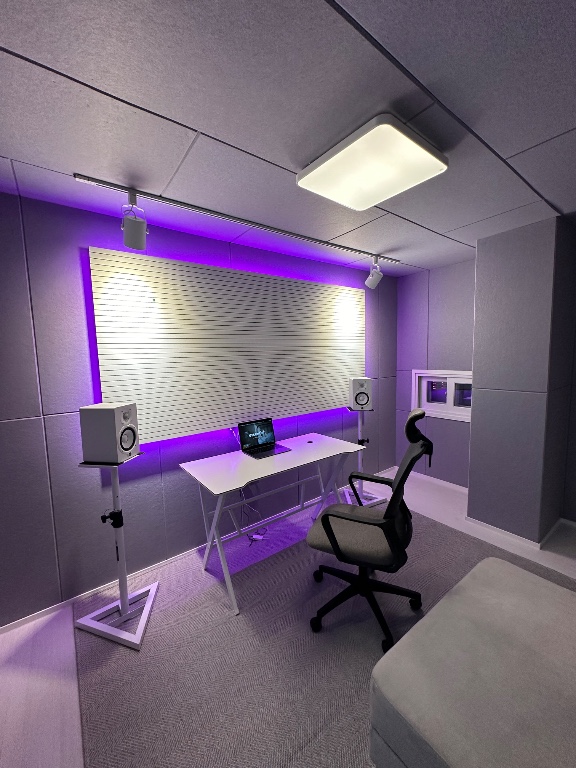 Studio image 2