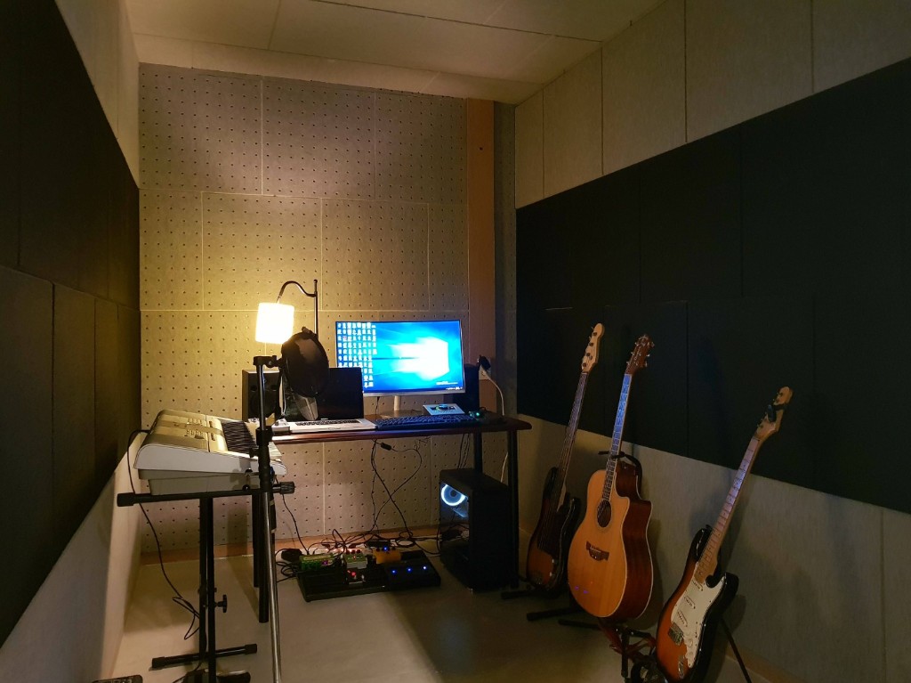 Studio image 4
