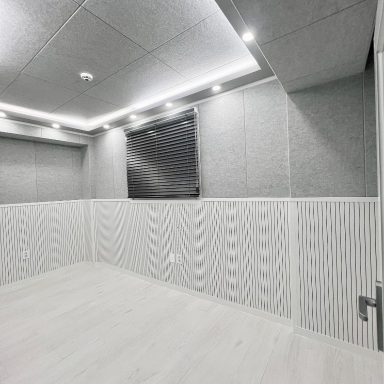Studio image 5