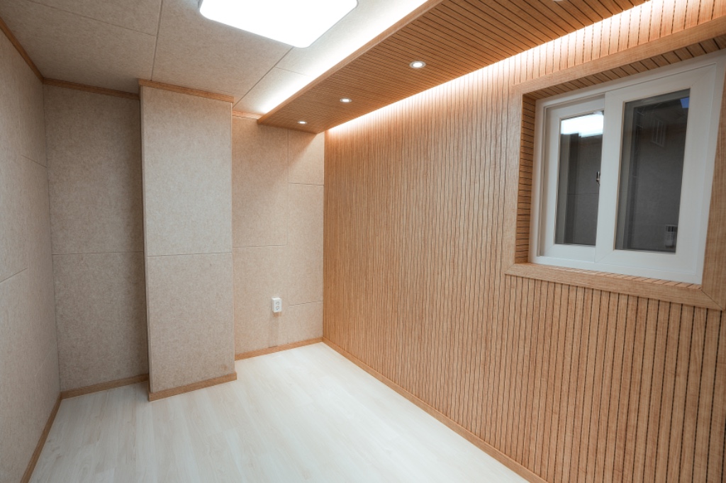 Studio image 5