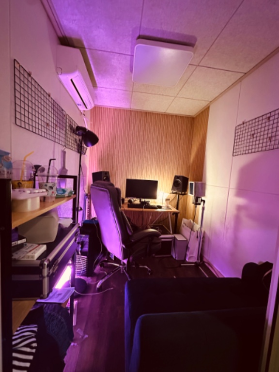 Studio image 4